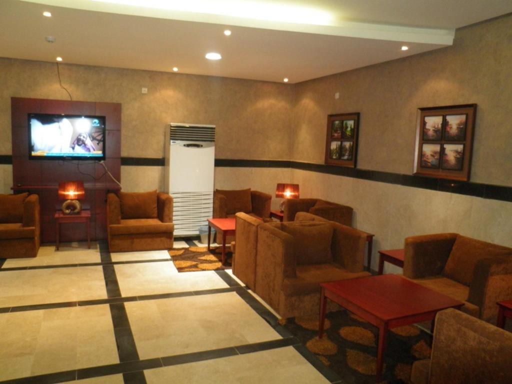 Al Muhaidb Al Nadwa Riade Exterior foto