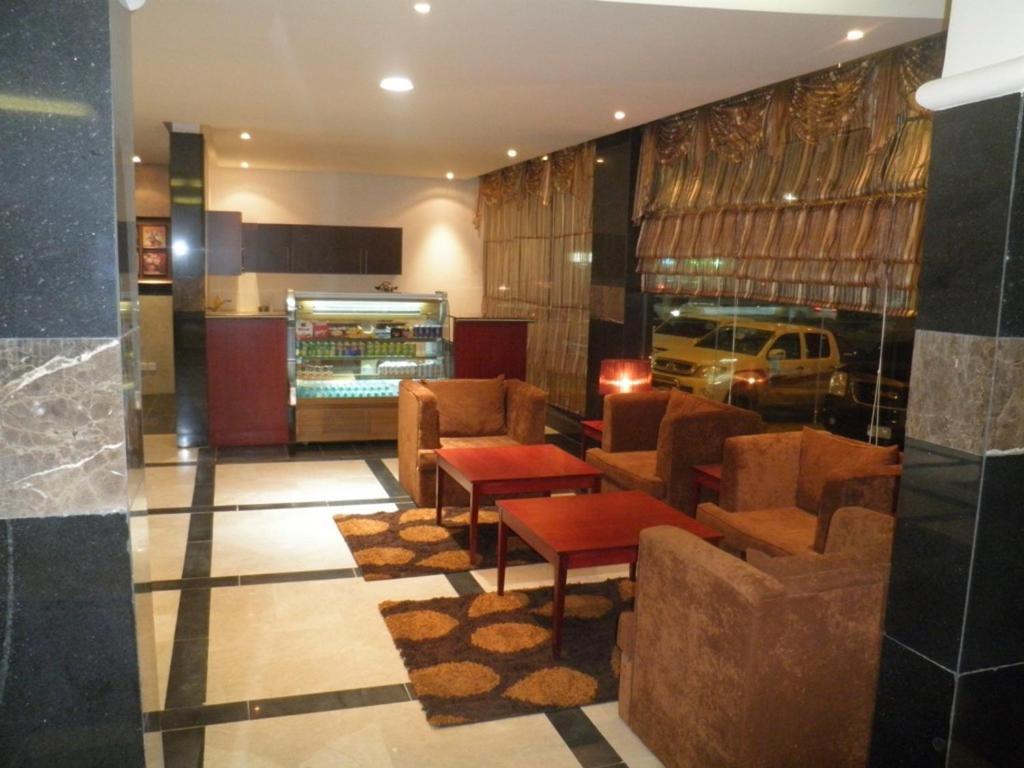 Al Muhaidb Al Nadwa Riade Exterior foto