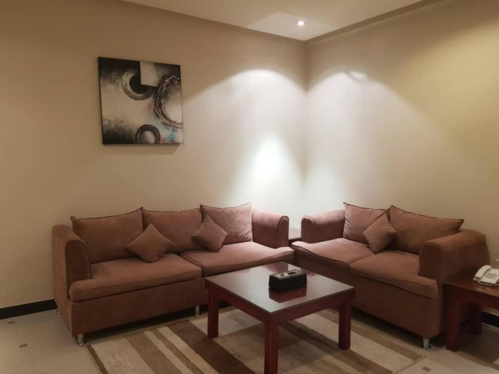 Al Muhaidb Al Nadwa Riade Exterior foto